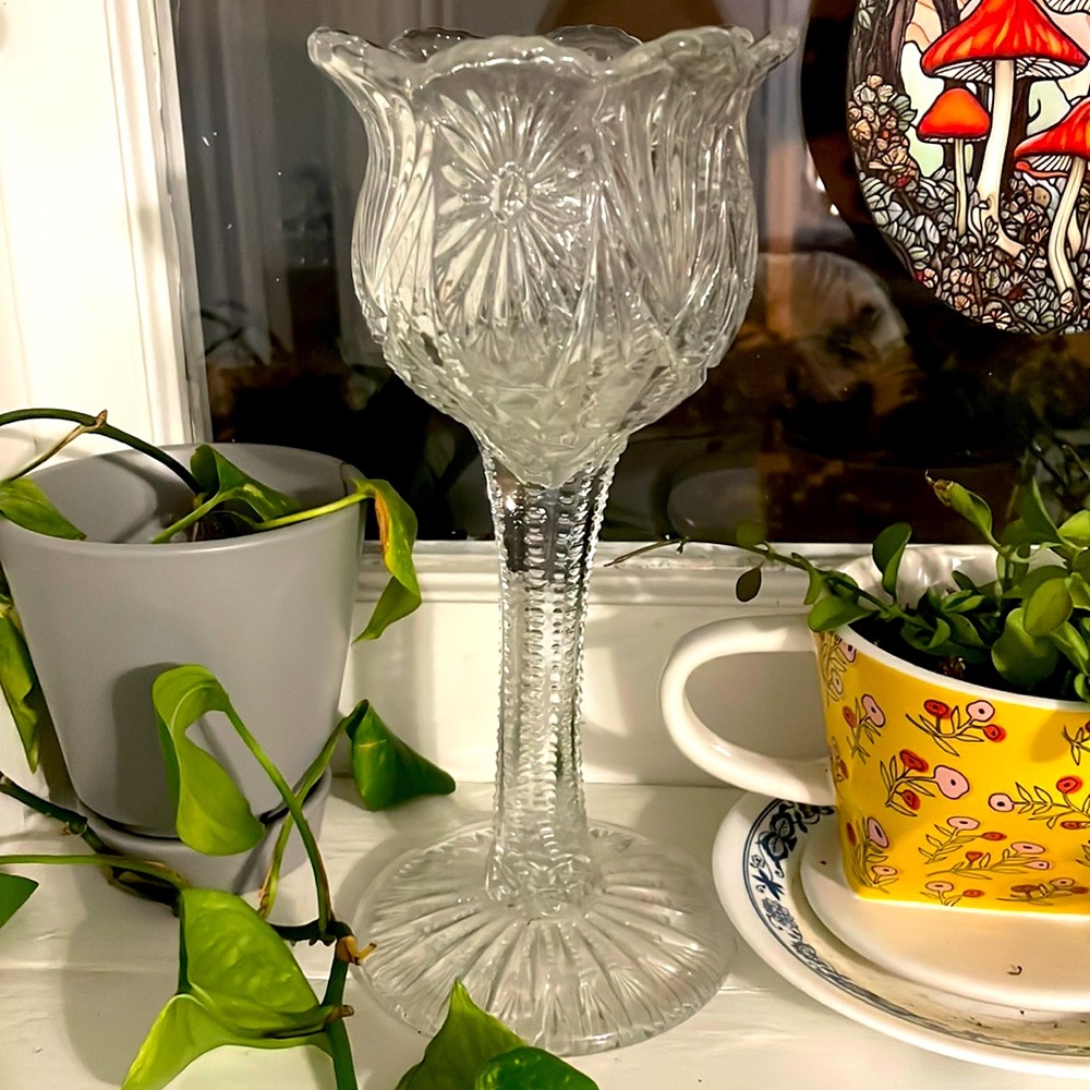 Vintage EAPG Pressed Glass Crystal Vase ✨